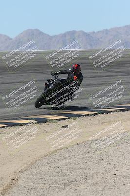 media/Oct-13-2025-Moto Forza (Mon) [[a66d839500]]/4-C Group/Session 2 (Bowl)/